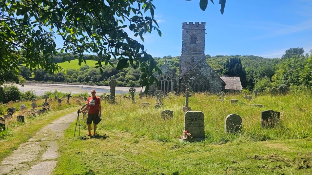 We have had another glorious day walking in the sunshine. This time we started off at lerryn, had a wonderful walk to st winnow through Ethy woods and back to the shipping inn for a pasty to share xx the views we beautiful and our stamina is getting better all the time xx