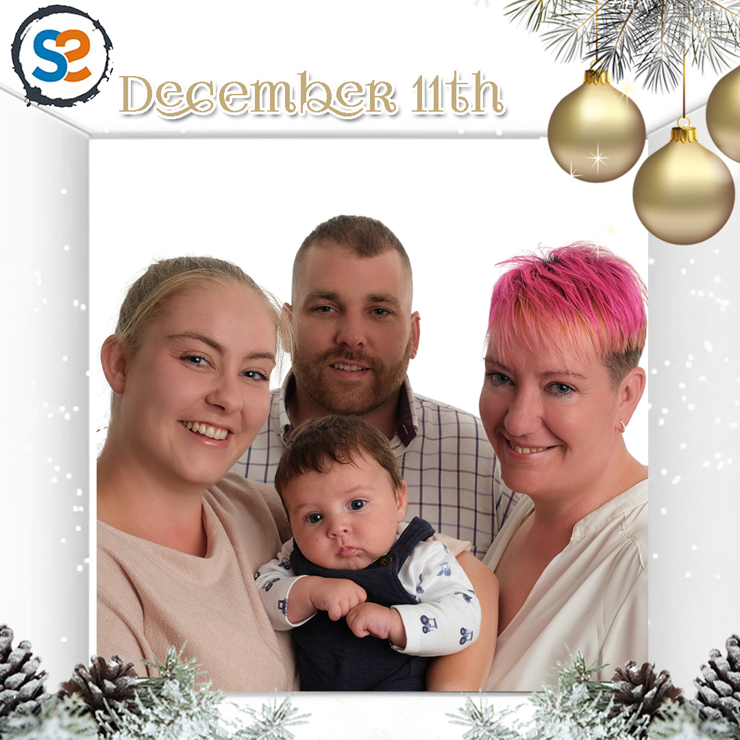 15 days to go – "The festive countdown is flying by! We’re celebrating confidence, beauty, and family connections."
For vouchers, call Jane on 07967716713 or drop us a WhatsApp message — we can’t wait to capture something wonderful for you.”
#sammysouthallphotography #worcestershire #CountdownToChristmas #FamilyPortraits #KidderminsterPhotography #FamilyMemories #ChristmasGiftIdeas #WorcestershirePhotographer